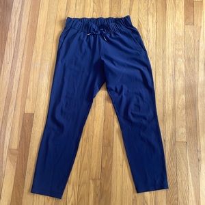 Navy on the fly lululemon pants
